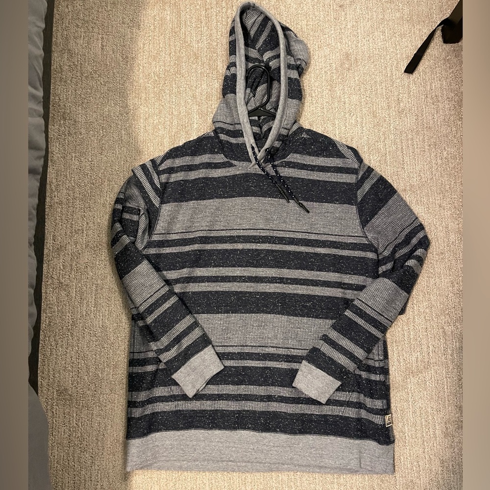 Surfside Supply long sleeve hooded sweatshirt/ top
